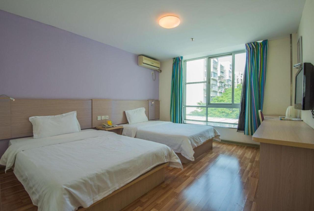 7Days Inn Xiamen Haicang Esterno foto